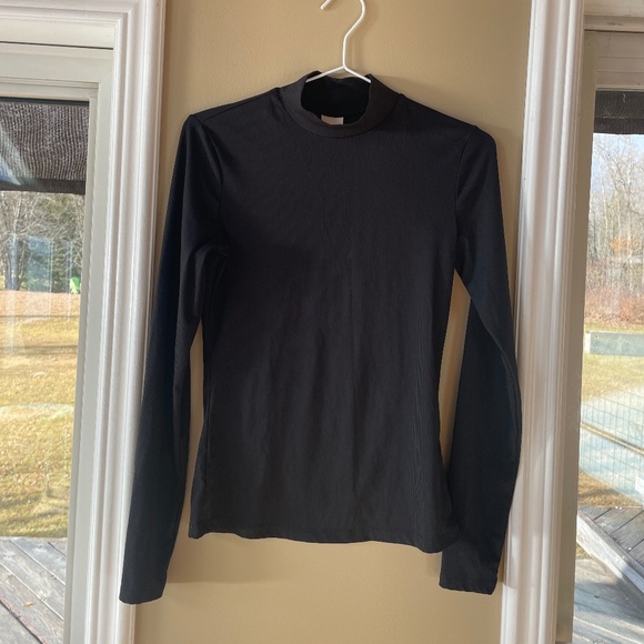 H&M Black Turtleneck - Size X-Small - Picture 1 of 2
